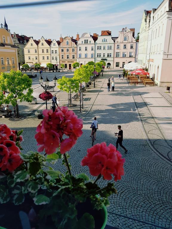 Apartamenty Przy Ratuszu Boleslawiec  Extérieur photo